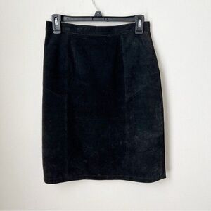 Vintage P. B. Martin Suede leather Skirt Size 10 Back Slit SNAPS Closure Black